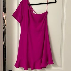 One shoulder pink dress